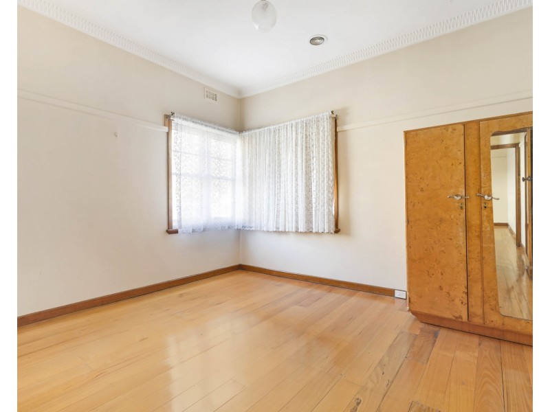 6  Burr Street, Bendigo VIC 3550
