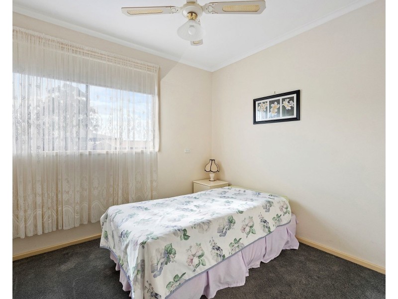 13 Woodbury Street, Strathdale VIC 3550