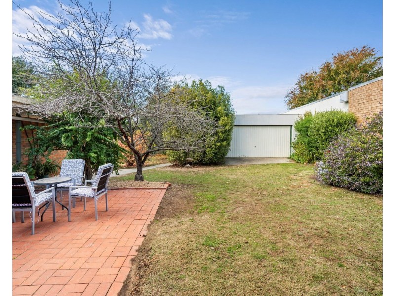 13 Woodbury Street, Strathdale VIC 3550