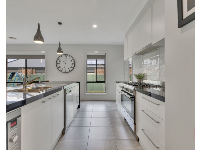 86 Greene Street, Huntly VIC 3551