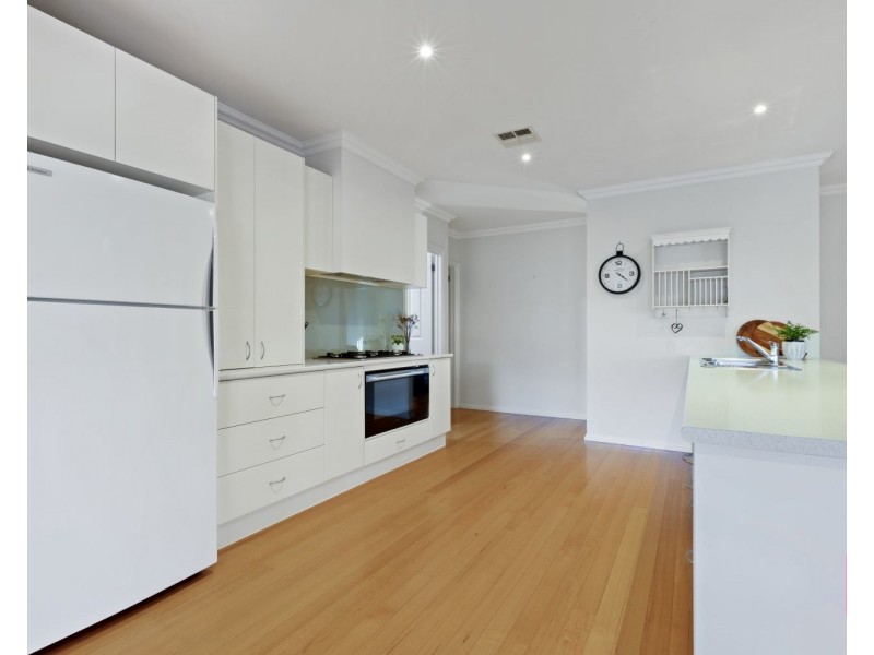 1 Augusta Court, Junortoun VIC 3551