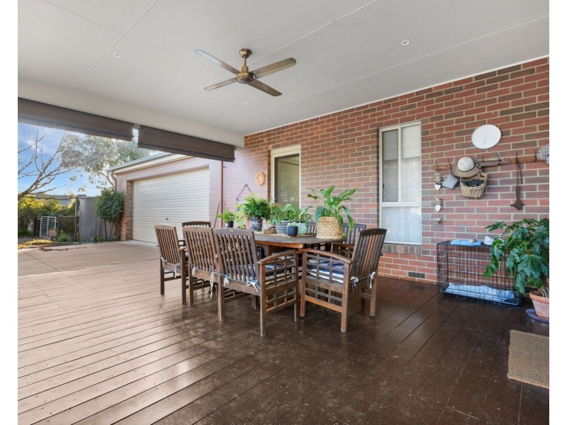 1 Augusta Court, Junortoun VIC 3551
