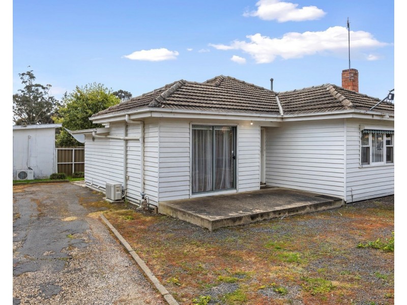 21 Glencoe Street, Kennington VIC 3550