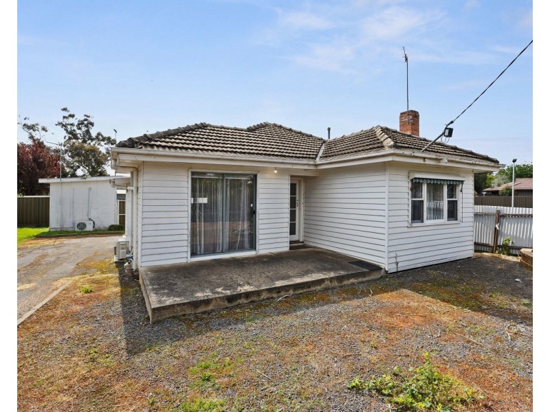 21 Glencoe Street, Kennington VIC 3550