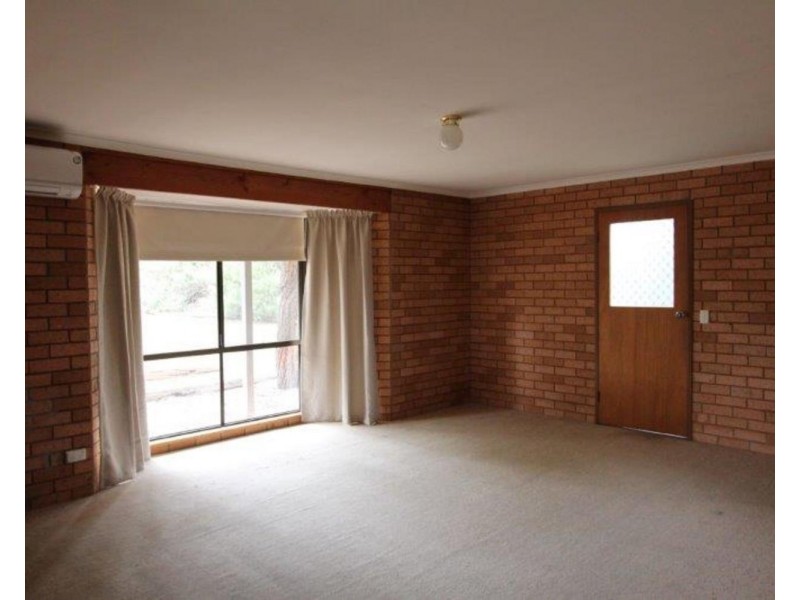 1/154 Harley Street, Strathdale VIC 3550