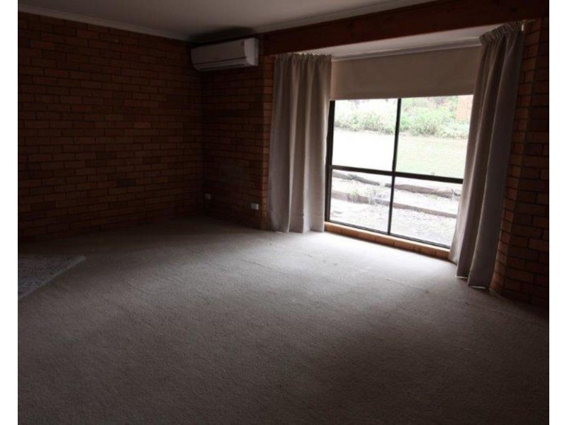 1/154 Harley Street, Strathdale VIC 3550