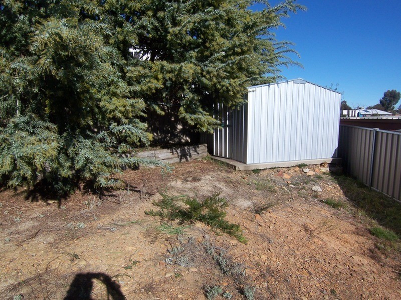 16 Friswell Avenue, Flora Hill VIC 3550