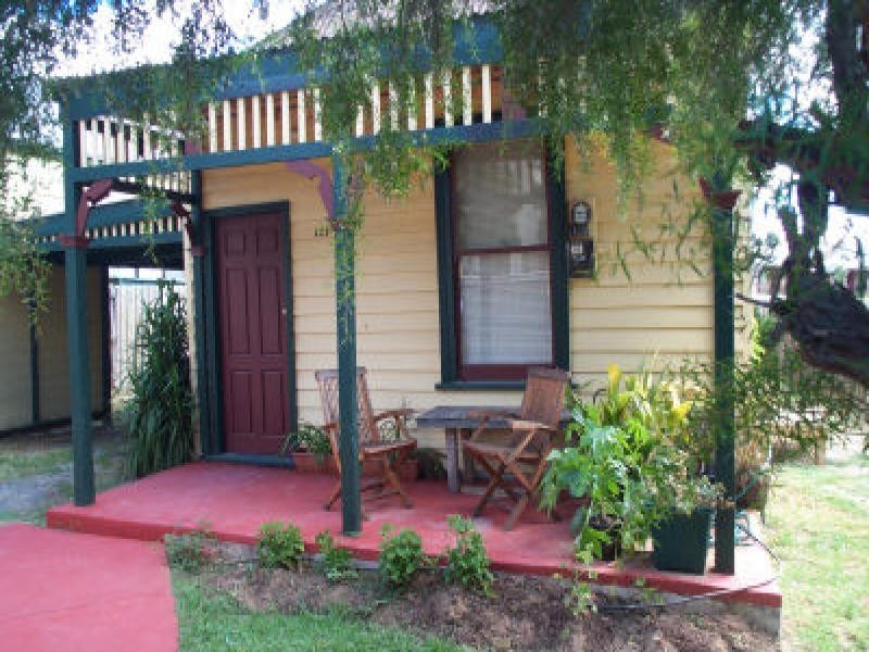 123 Eaglehawk Road, Bendigo VIC 3550