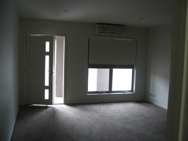 9/7a Curtin Street, Flora Hill VIC 3550