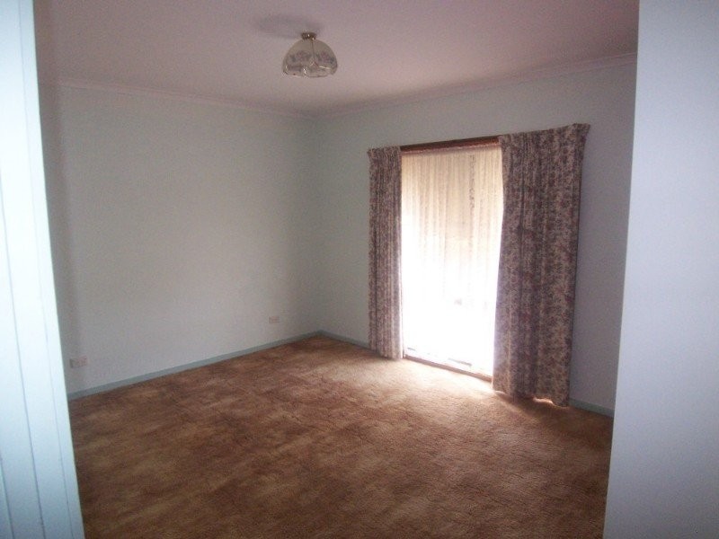 9 Forest Drive, Epsom VIC 3551