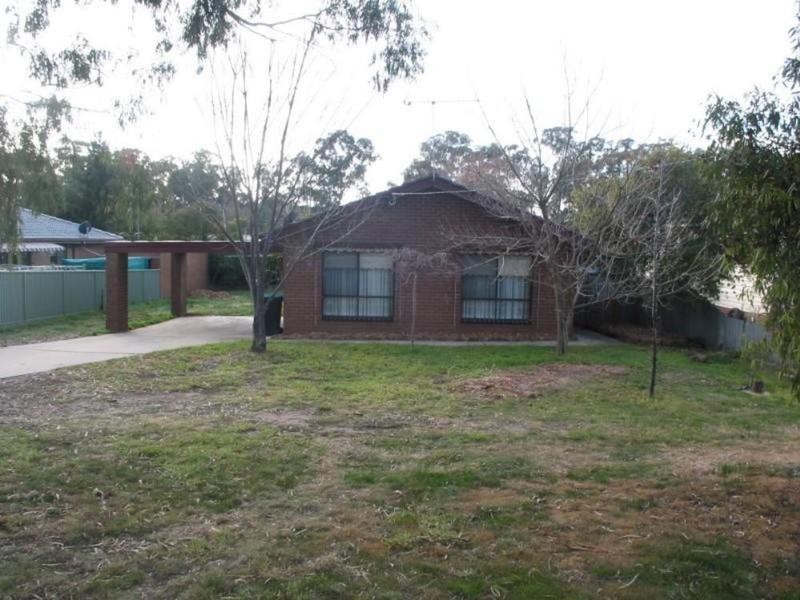 17 Marnie Road, Strathdale VIC 3550