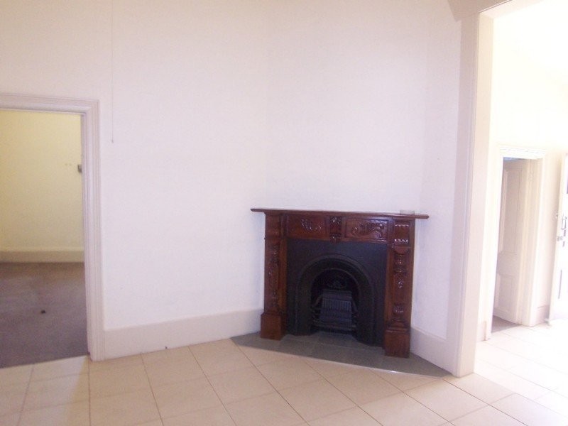 31 Reginald Street, Quarry Hill VIC 3550