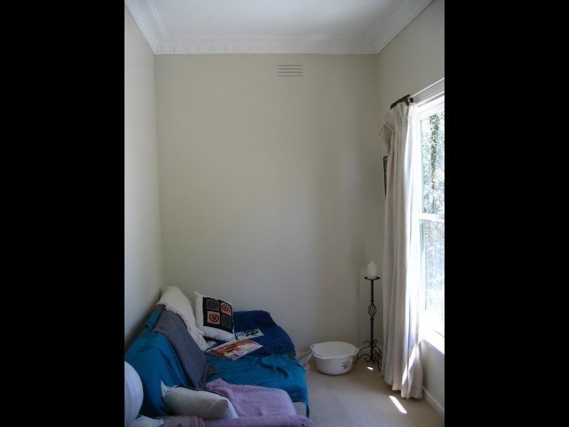 18 Leigh Street, Flora Hill VIC 3550