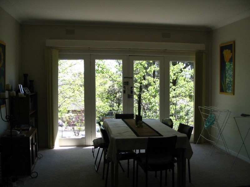 18 Leigh Street, Flora Hill VIC 3550