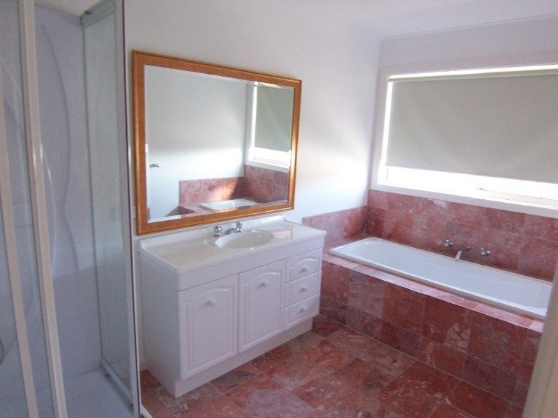 1/52A Raglan Street, White Hills VIC 3550