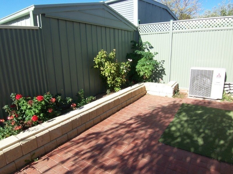 1/52A Raglan Street, White Hills VIC 3550