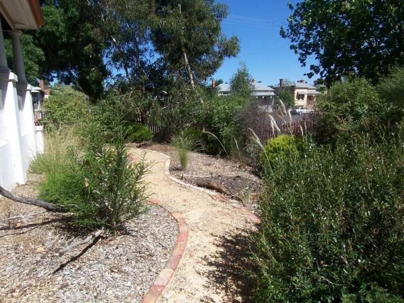 24 Brougham Street, Quarry Hill VIC 3550