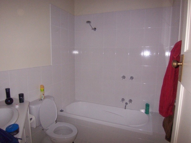 24 Brougham Street, Quarry Hill VIC 3550