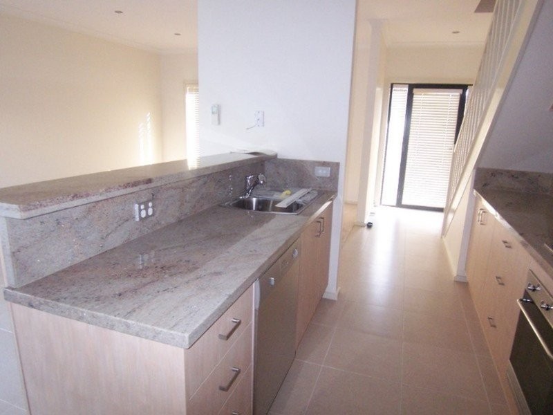 3/50 Race Street, Flora Hill VIC 3550
