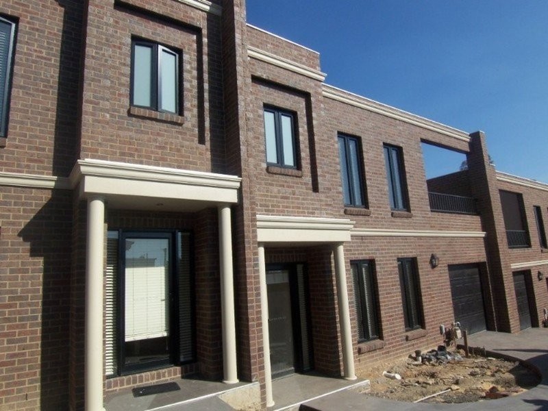 3/50 Race Street, Flora Hill VIC 3550