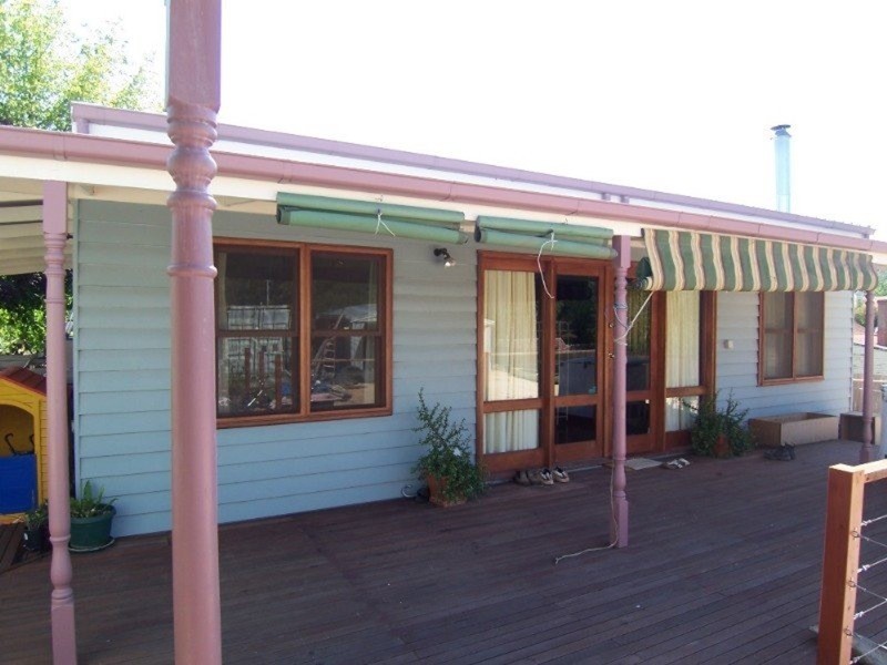 61 Honeysuckle Street, Bendigo VIC 3550