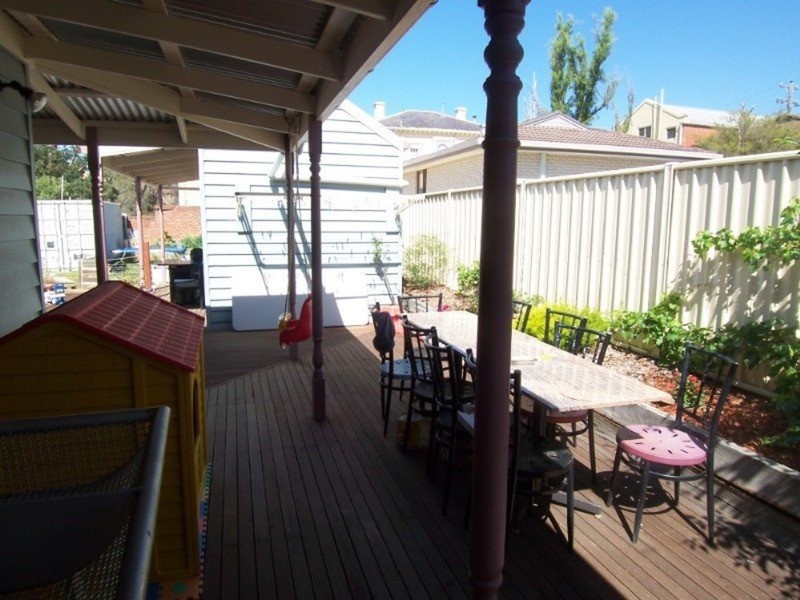 61 Honeysuckle Street, Bendigo VIC 3550