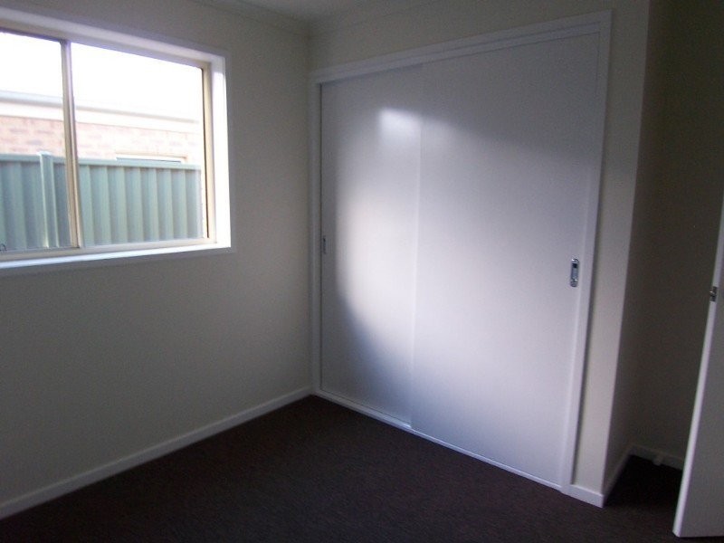 2/24 Trumble Street, Eaglehawk VIC 3556