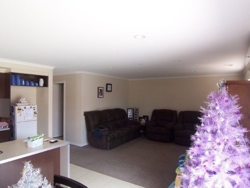 8 Vista St, Eaglehawk VIC 3556