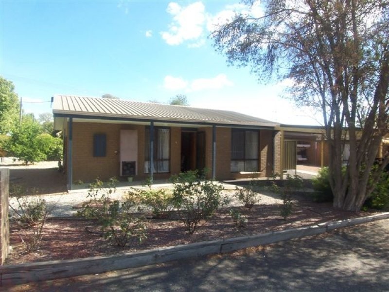 420 High Street, Golden Square VIC 3555