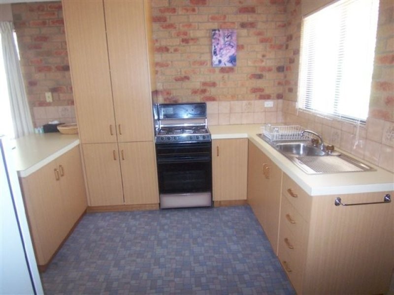 420 High Street, Golden Square VIC 3555