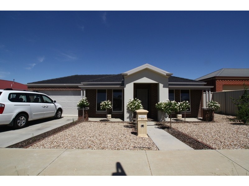 63 Arthurs Crescent, Strathfieldsaye VIC 3551
