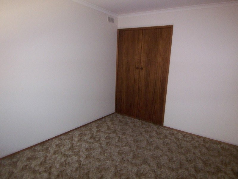 2/80 Lowndes Street, Kennington VIC 3550