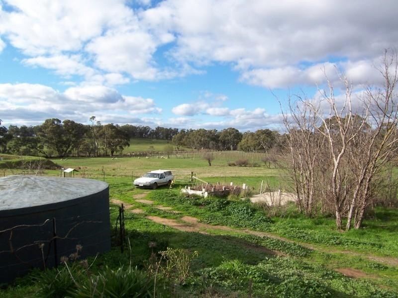 287 Mannes Lane, Emu Creek VIC 3551