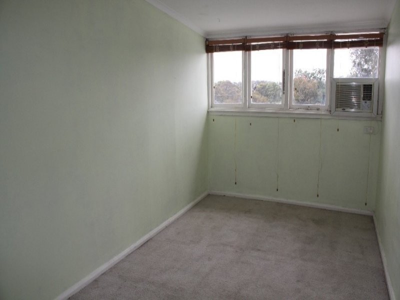 40 Carpenter Street, Quarry Hill VIC 3550