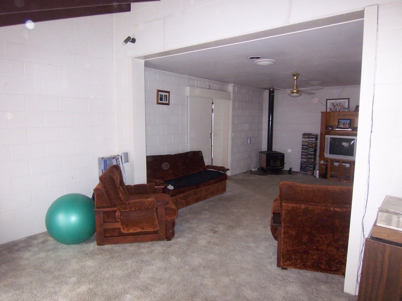 70 Sandhurst Road, California Gully VIC 3556