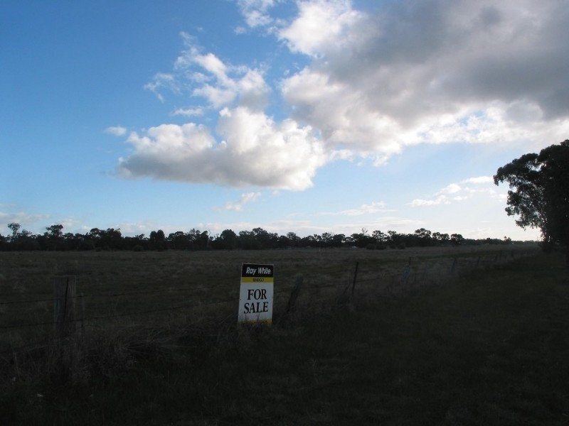 7 McKimmie Road, Marong VIC 3515