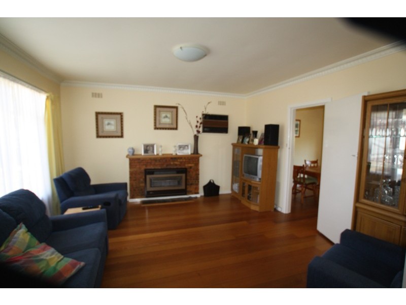 8 Woods Street, Kennington VIC 3550