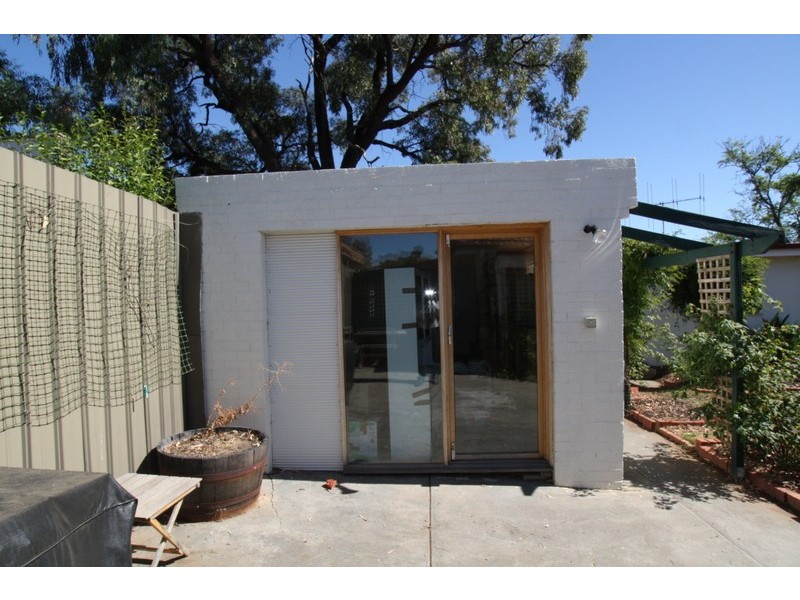 8 Woods Street, Kennington VIC 3550