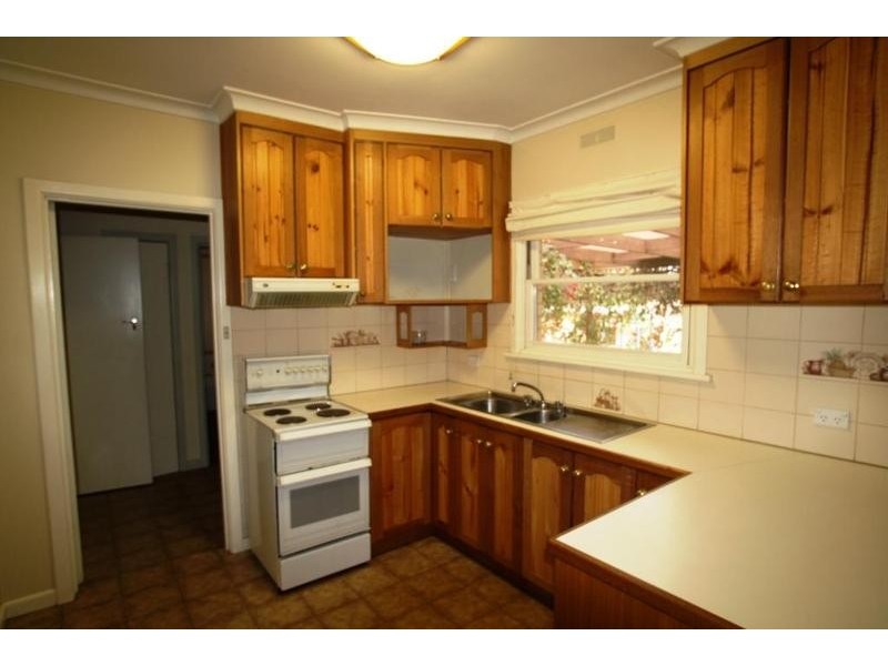 58 Simpsons Road, Eaglehawk VIC 3556