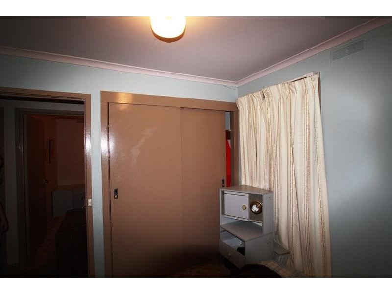 17 Truscott Avenue, California Gully VIC 3556