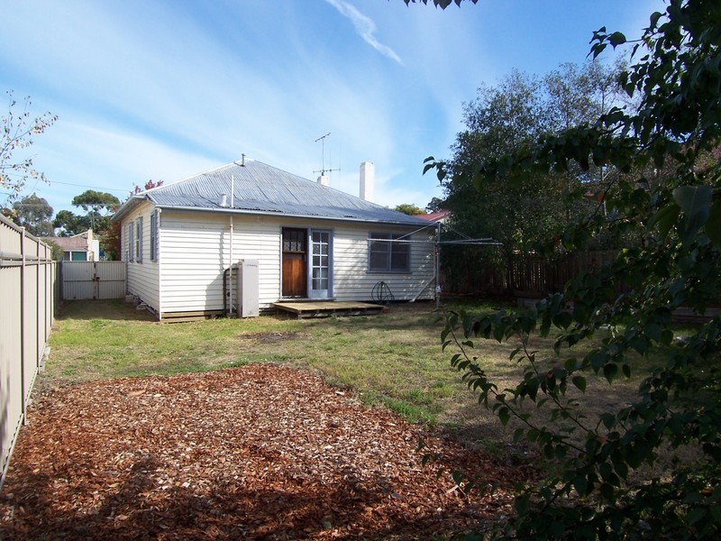 28 Booth Street, Golden Square VIC 3555