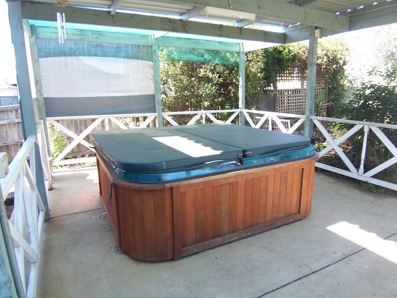 35 Wesley Street, Kangaroo Flat VIC 3555