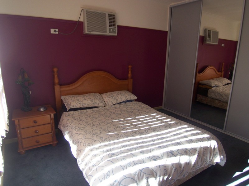 35 Wesley Street, Kangaroo Flat VIC 3555