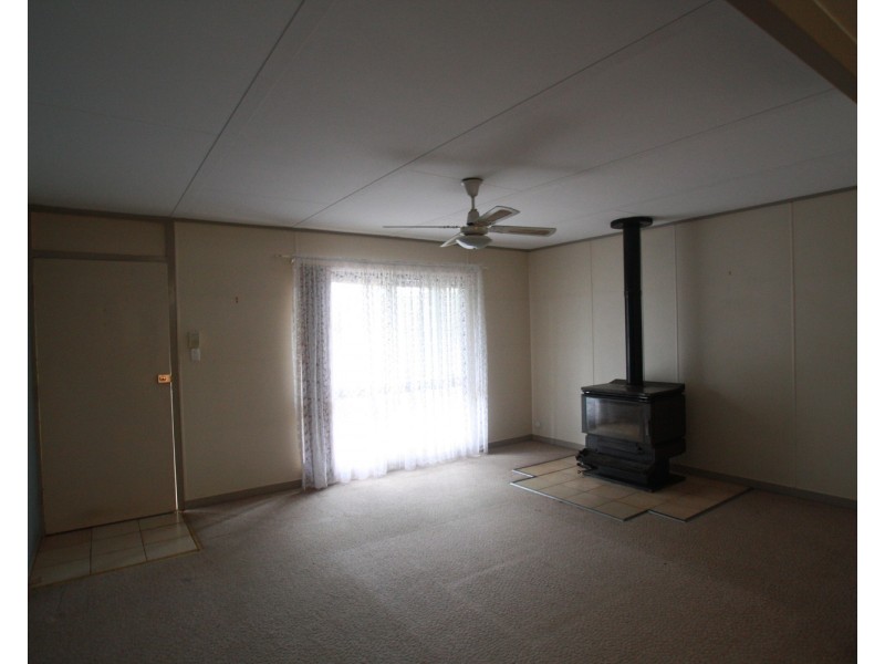 7 Pine Grove, Goornong VIC 3557