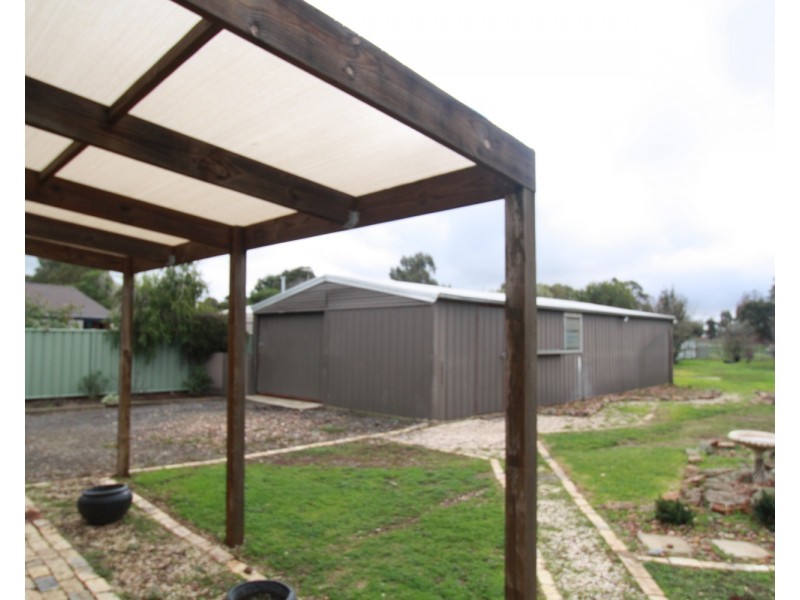 7 Pine Grove, Goornong VIC 3557