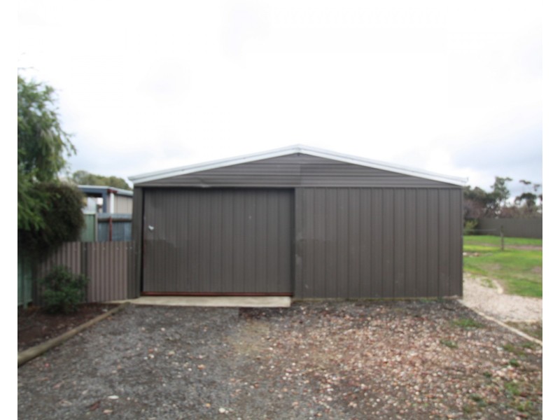 7 Pine Grove, Goornong VIC 3557