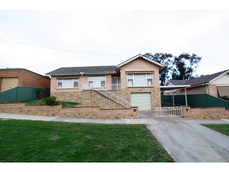 18 Mahon Avenue, Flora Hill VIC 3550