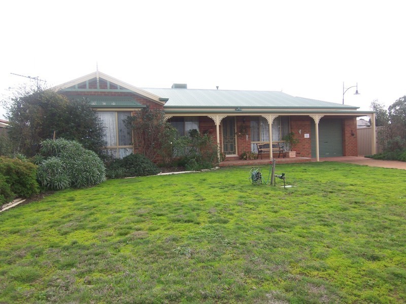 26 Saxby Drive, Strathfieldsaye VIC 3551