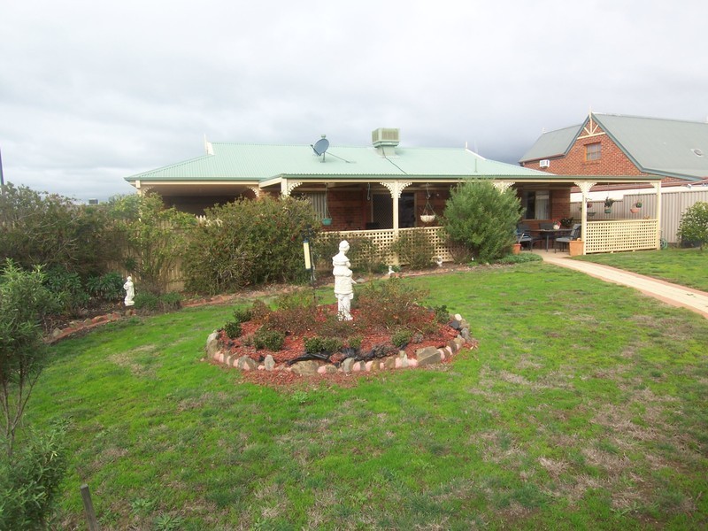 26 Saxby Drive, Strathfieldsaye VIC 3551