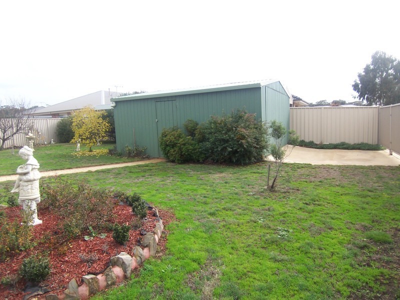 26 Saxby Drive, Strathfieldsaye VIC 3551